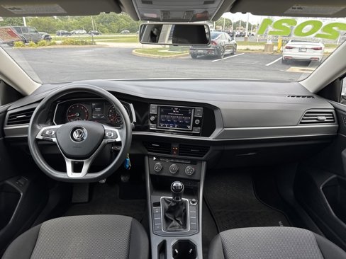 Used 2021 Volkswagen Jetta S w/ Driver Assistance Package image 30