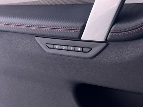 Used 2020 Land Rover Discovery Sport SE R-Dynamic image 30