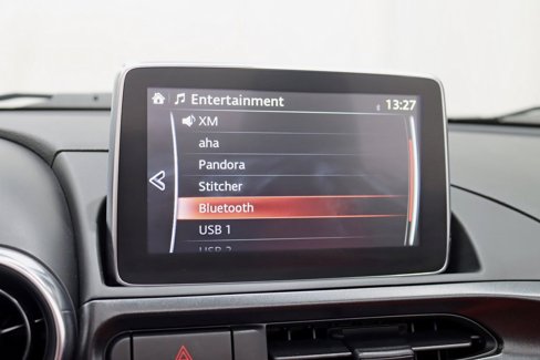 Used 2019 FIAT 124 Spider Abarth w/ Navigation & Sound Group image 19