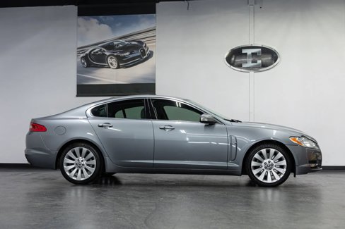 Used 2009 Jaguar XF Premium image 8