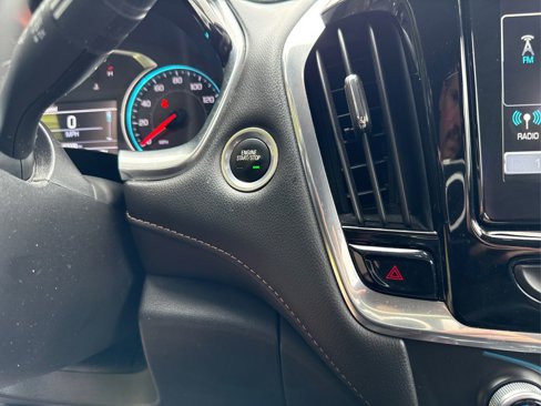 Used 2018 Chevrolet Traverse LT image 34