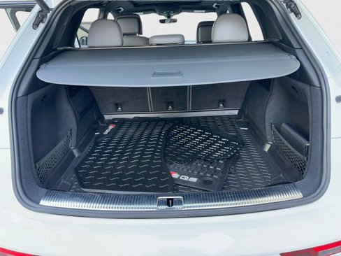 Used 2019 Audi SQ5 Prestige image 22