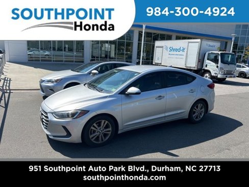 Used 2017 Hyundai Elantra SE image 1