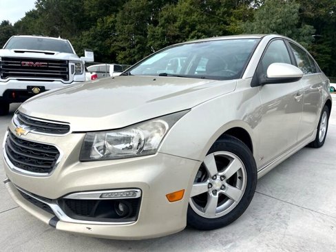 Used 2015 Chevrolet Cruze LT image 3