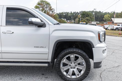Used 2018 GMC Sierra 1500 Denali w/ Denali Ultimate Package image 4