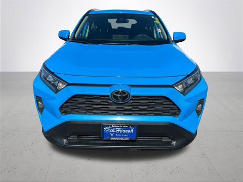 Used 2021 Toyota RAV4 XLE image 3