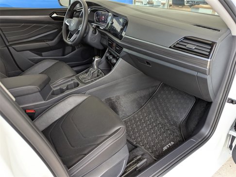 Certified 2024 Volkswagen Jetta SEL image 38