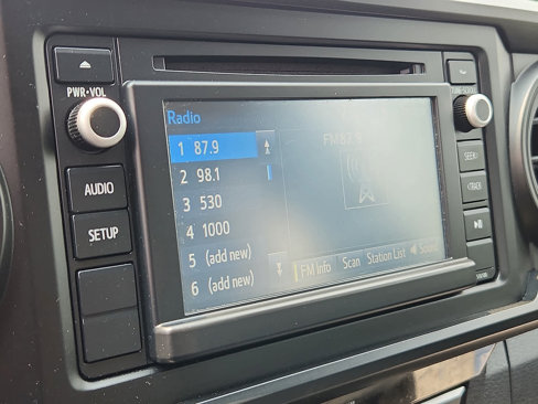 Certified 2017 Toyota Tacoma SR image 18