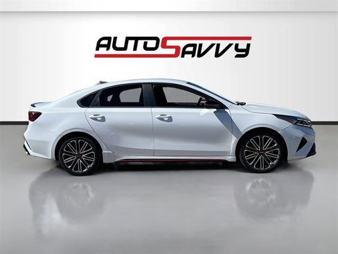 Used 2022 Kia Forte GT w/ GT Technology Package image 8