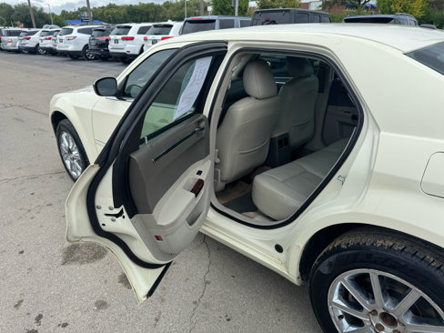 Used 2007 Chrysler 300 Touring L w/ Luxury Group image 13