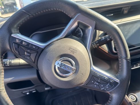 Used 2020 Nissan Kicks SR image 19