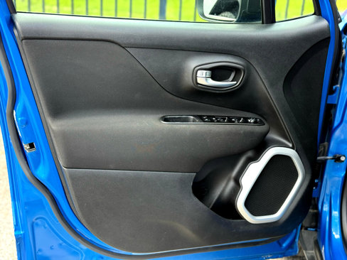 Used 2020 Jeep Renegade Sport image 37