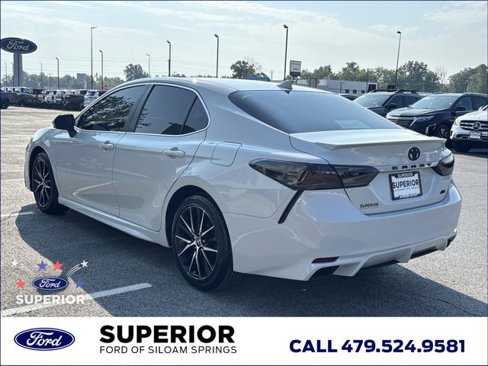 Used 2022 Toyota Camry SE image 8