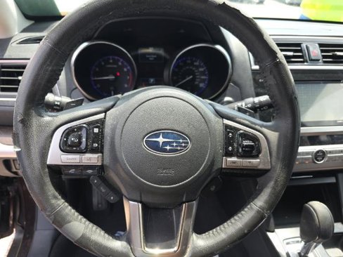 Used 2017 Subaru Outback 3.6R Touring image 8