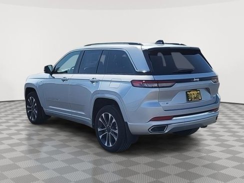 New 2023 Jeep Grand Cherokee Overland w/ Rear Seat Video Group I image 3