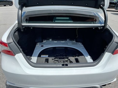 Used 2019 Toyota Camry SE image 31