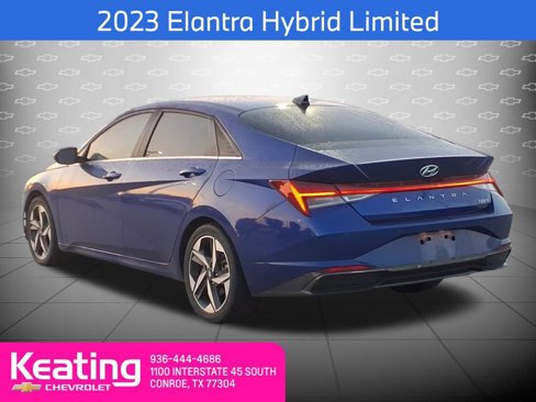 Used 2023 Hyundai Elantra Limited image 2