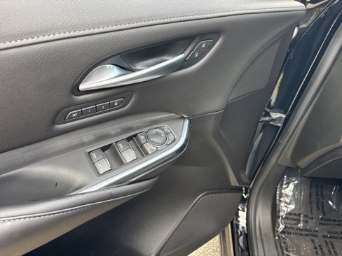Used 2024 Cadillac XT4 Premium Luxury image 12