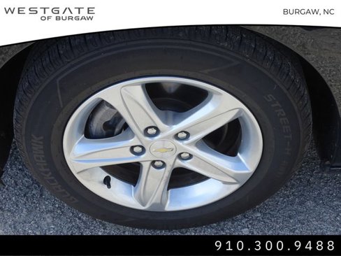Used 2022 Chevrolet Malibu LT image 13
