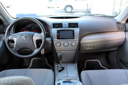 Used 2011 Toyota Camry image 12