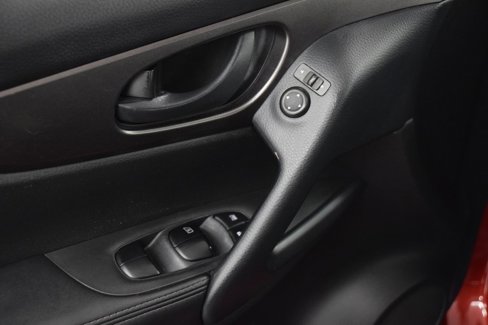 Used 2021 Nissan Rogue Sport S image 23