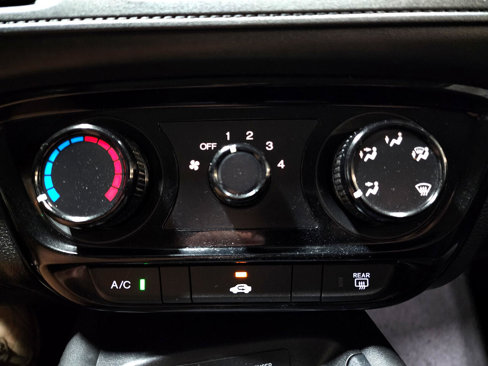Used 2019 Honda HR-V LX image 32