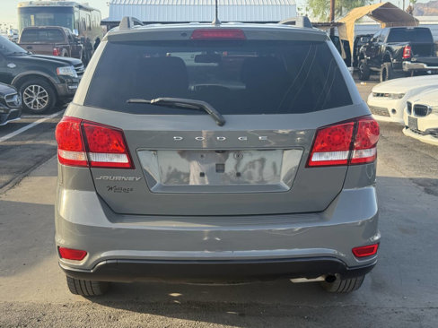 Used 2019 Dodge Journey SE image 6