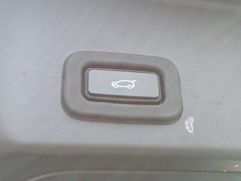 Certified 2021 Land Rover Range Rover Evoque R-Dynamic SE image 28