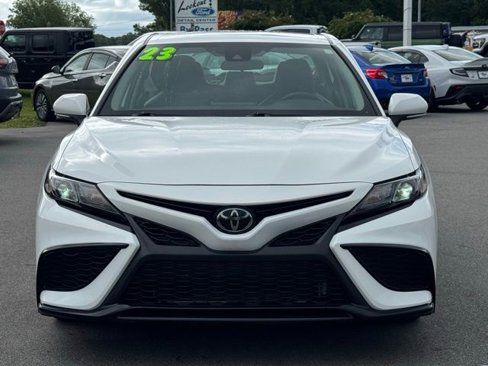 Used 2023 Toyota Camry SE image 8