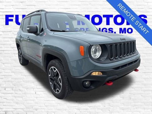 Used 2017 Jeep Renegade Trailhawk w/ Premium Trailhawk Package image 7