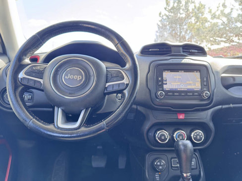Used 2017 Jeep Renegade Trailhawk image 12