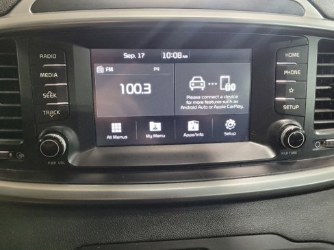 Used 2020 Kia Sorento LX image 25