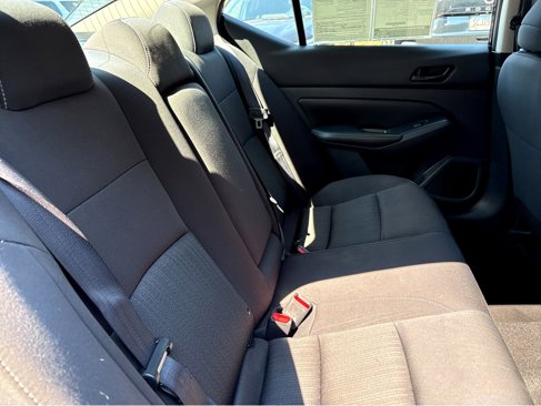 Used 2024 Nissan Altima 2.5 SV image 11