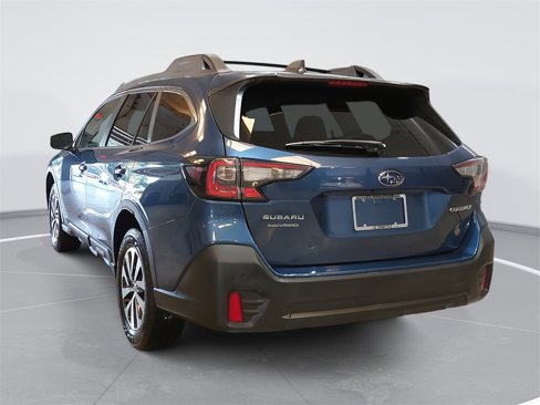 Used 2020 Subaru Outback Premium image 7