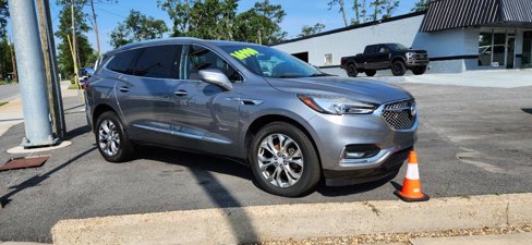 Used 2018 Buick Enclave Avenir w/ Avenir Technology Package image 3