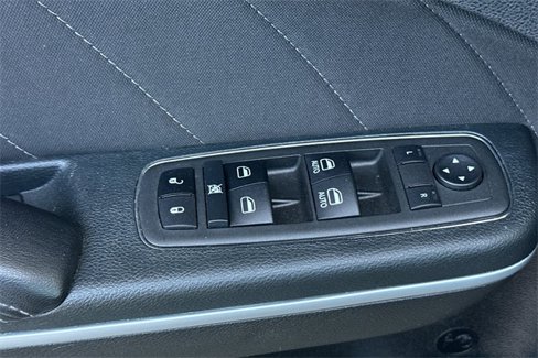 Used 2022 Dodge Charger SXT image 12