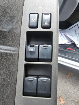 Used 2016 Nissan Frontier SV image 28
