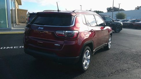 Used 2021 Jeep Compass Latitude image 4