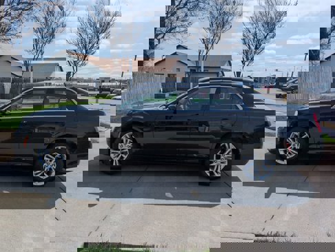 Used 2017 Chrysler 300 Touring w/ Value Package image 6