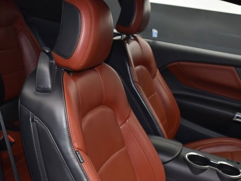 Used 2024 Ford Mustang Premium image 8