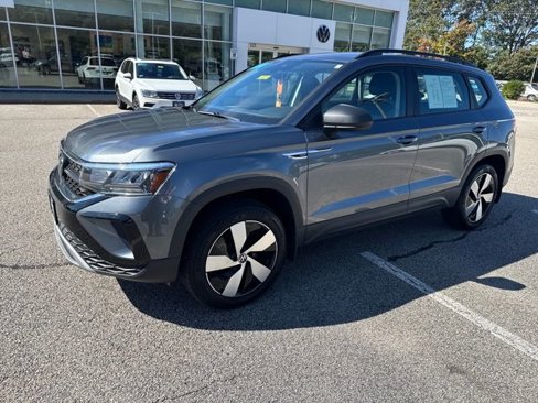Certified 2024 Volkswagen Taos S image 3