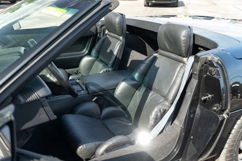 Used 1992 Chevrolet Corvette Convertible image 17