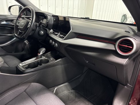 Used 2024 Chevrolet Trax RS w/ Driver Confidence Package image 18
