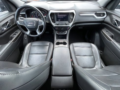 Used 2020 GMC Acadia SLT w/ Driver Alert Package II image 10