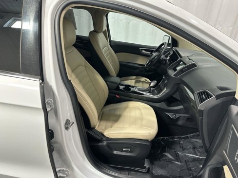 Used 2018 Ford Edge SEL w/ Equipment Group 201A image 26