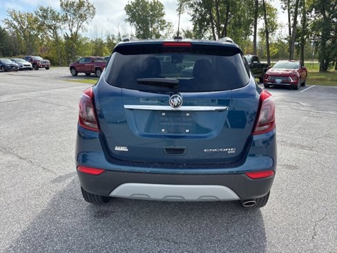 Used 2020 Buick Encore Preferred image 3