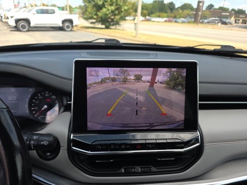 Used 2022 Jeep Compass Limited w/ Sun and Sound Group image 20