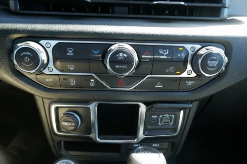 Used 2024 Jeep Gladiator Sport image 22