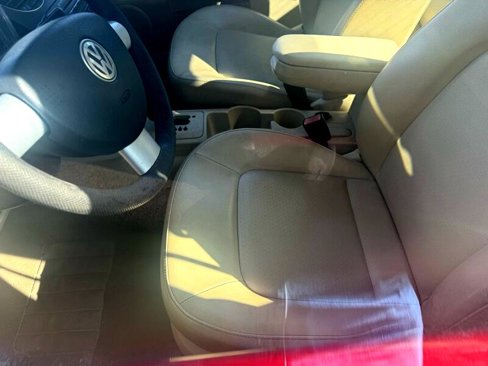 Used 2008 Volkswagen Beetle S image 14