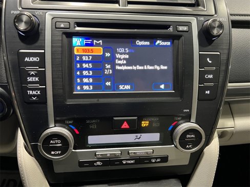 Used 2014 Toyota Camry XLE image 30